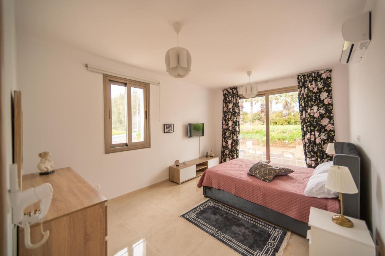 Harmony Seaview Apartments Paphos Extérieur photo