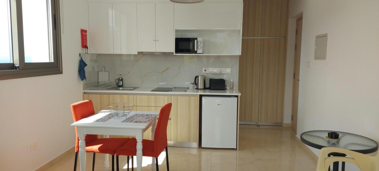 Harmony Seaview Apartments Paphos Extérieur photo