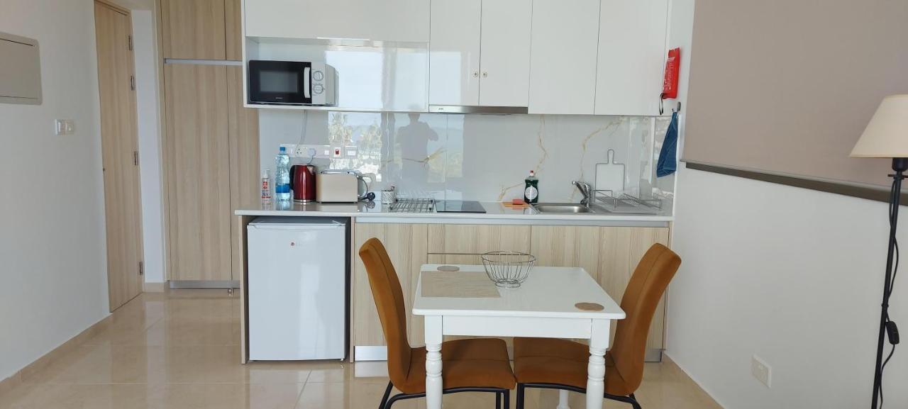 Harmony Seaview Apartments Paphos Extérieur photo
