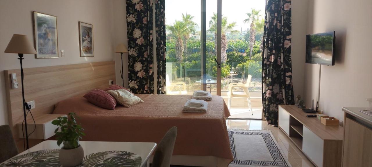 Harmony Seaview Apartments Paphos Extérieur photo