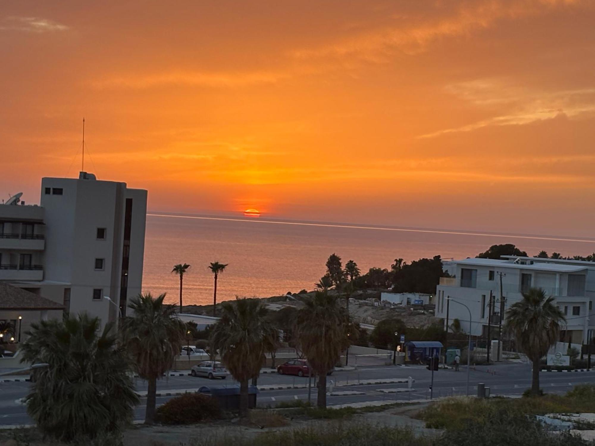 Harmony Seaview Apartments Paphos Extérieur photo